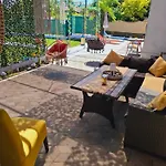 Casa La Bunicu - Curte Privata & Liniste بيت للعطل *