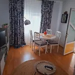 Casa La Bunicu - Curte Privata & Liniste بيت للعطل تيشيرغيول