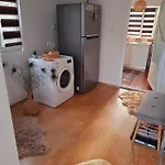 بيت للعطل Casa La Bunicu - Curte Privata & Liniste تيشيرغيول