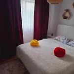 Casa La Bunicu - Curte Privata & Liniste بيت للعطل *