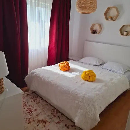 Dom wakacyjny Casa La Bunicu - Curte Privata & Liniste *